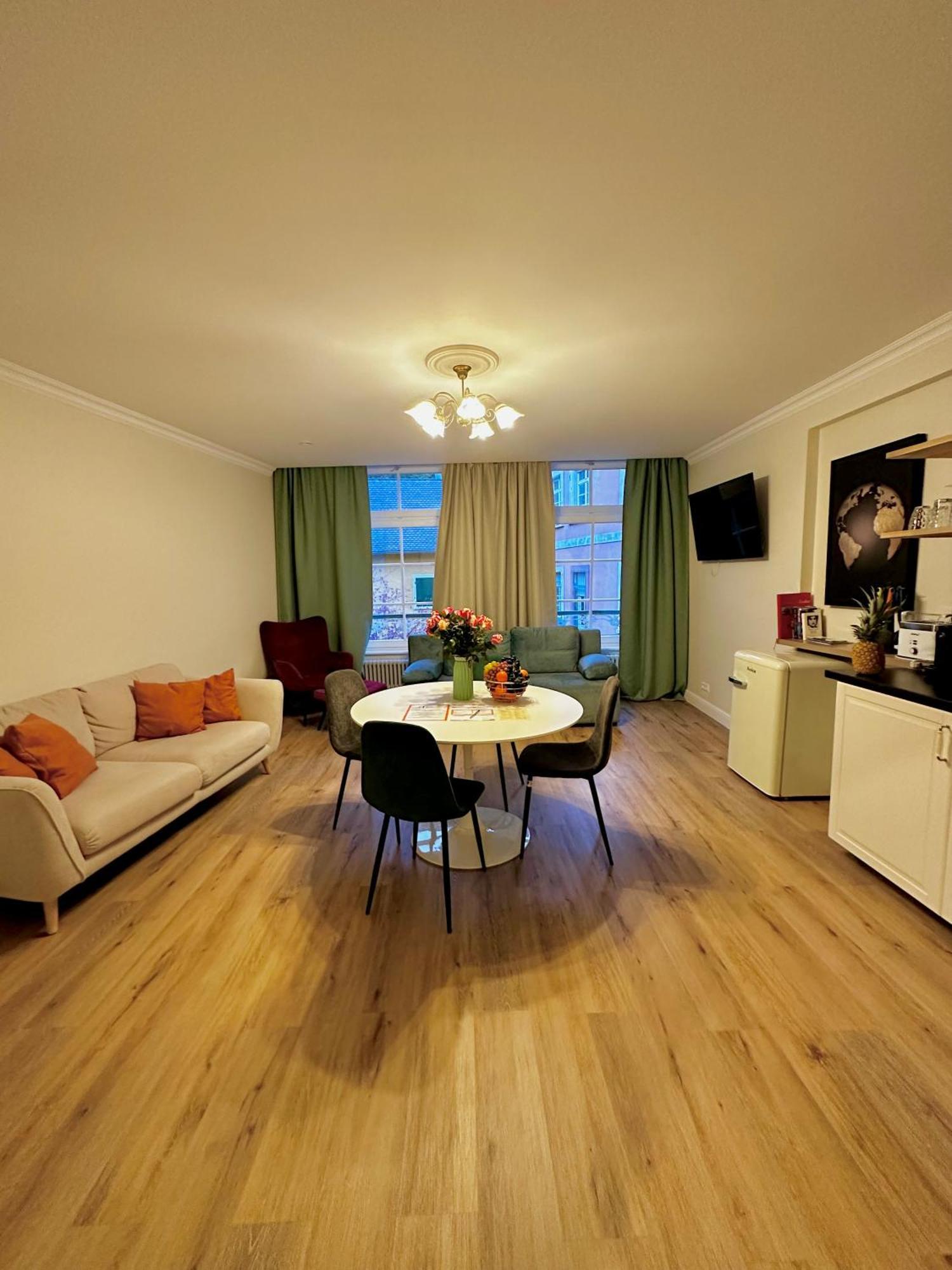 Hirsch Appartements Baden-Baden Zewnętrze zdjęcie